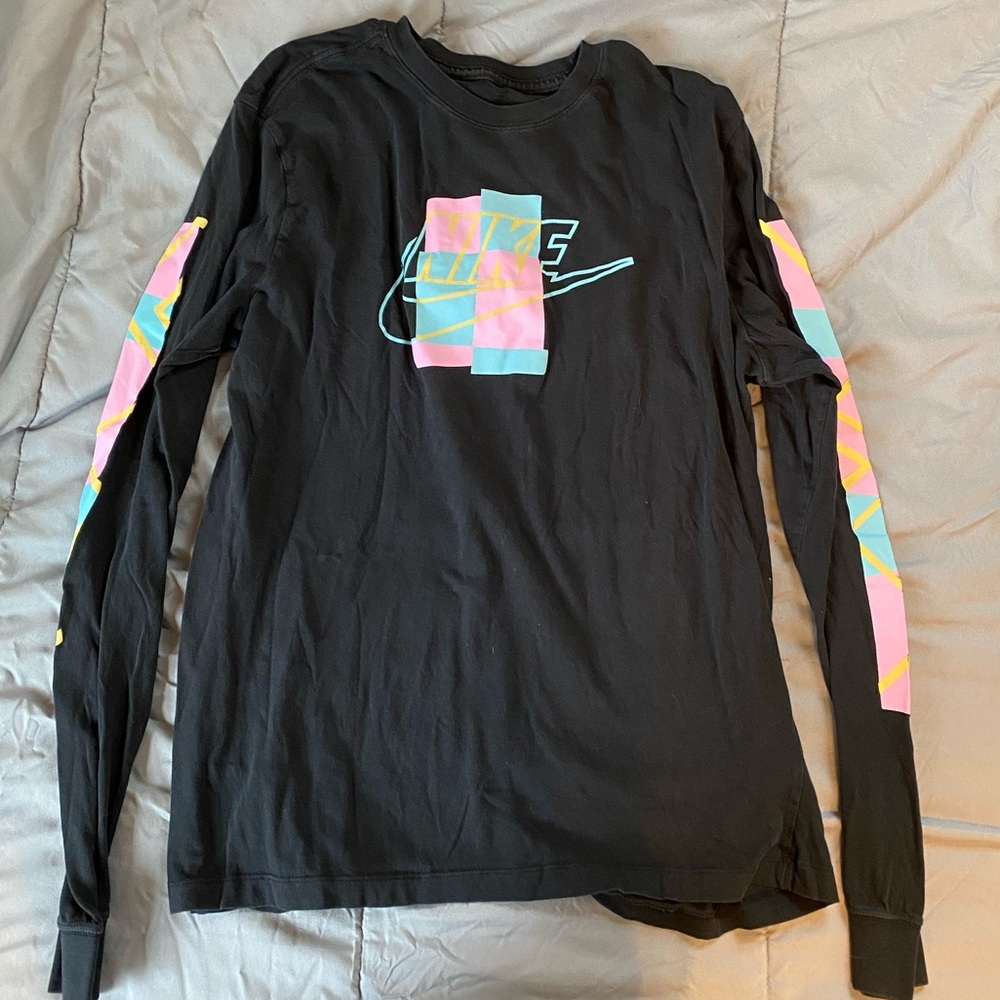 FINAL MARKDOWN🌿Nike T-shirt